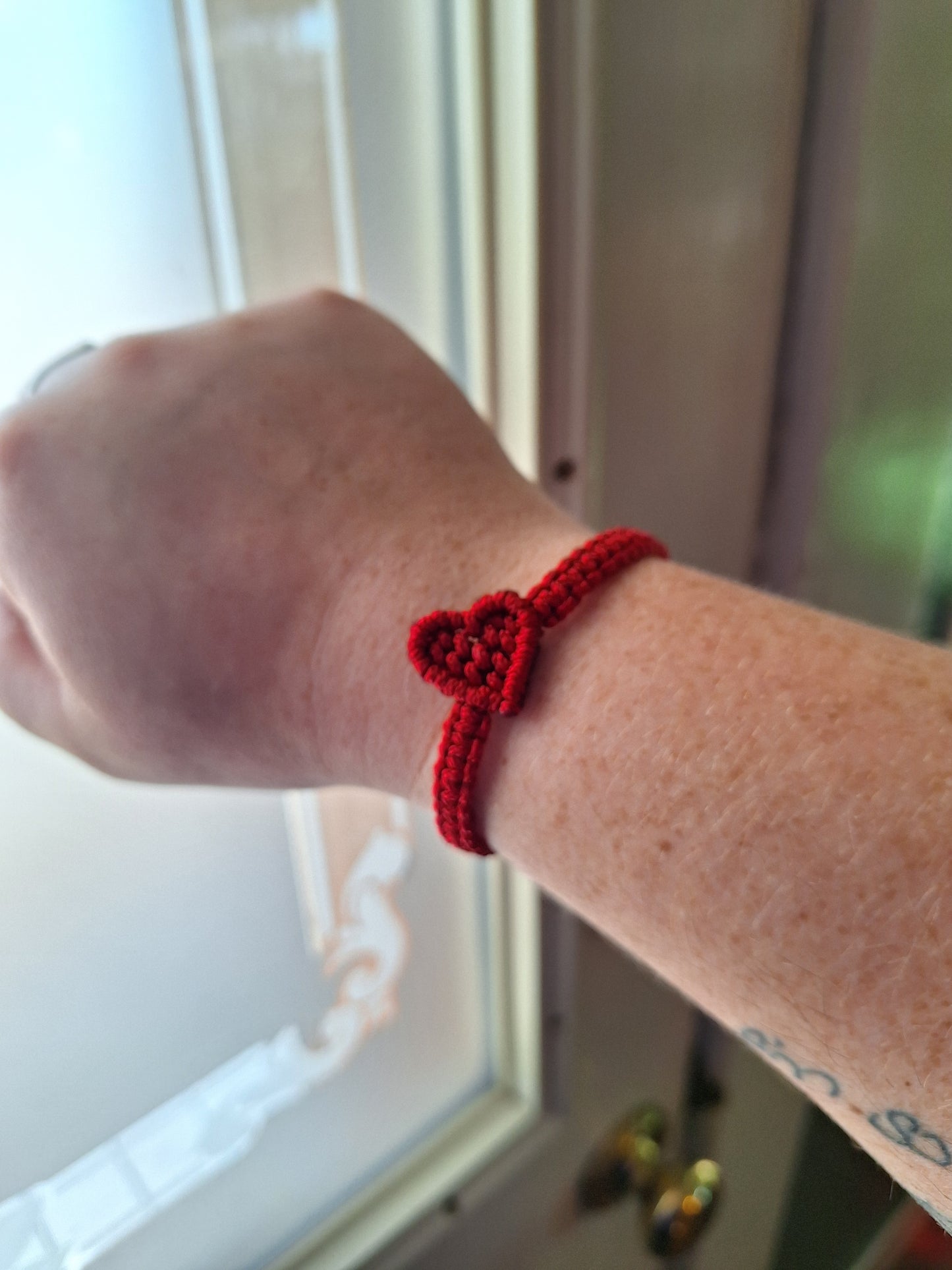 Simple heart bracelet