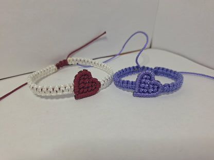 Simple heart bracelet