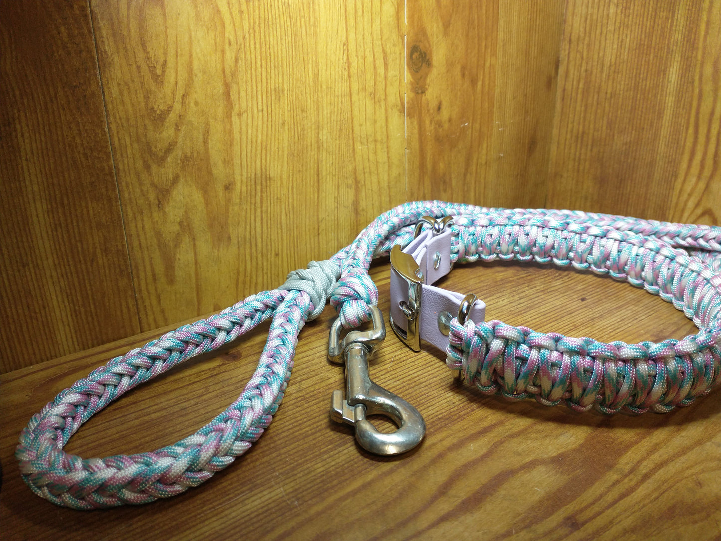 Square braid leash